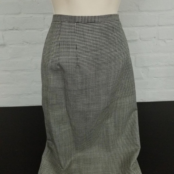 Harve Benard Women's Skirt Sz 10 wool - Picture 1 of 6